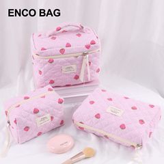 化粧バッグ新型クロスボーダーキルティングイチゴキャンディー色収納バッグ大容量化粧品携帯可愛いハンドバッグ