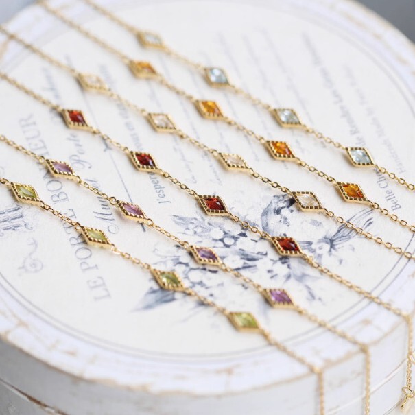 Japanese-Style Diamond-Shaped Bracelet for Women, Gold-Plated, Niche High-End Aesthetic, Forest Style, Versatile for Students, Simple Ins-Style Jewelry
