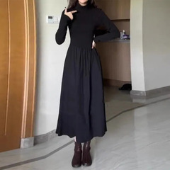 秋冬季新款黑色赫本风长袖连衣裙子女内搭打底显瘦垂坠感长裙