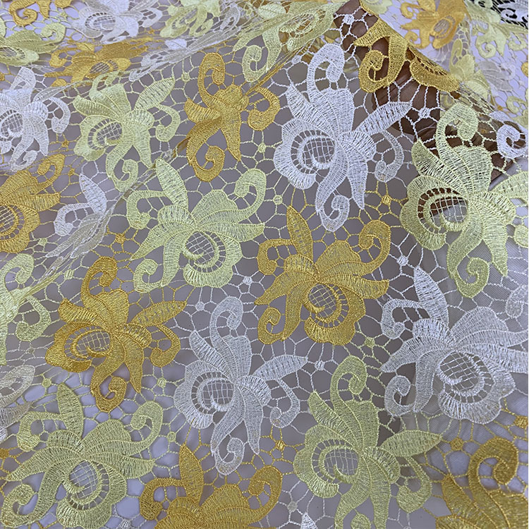 水溶镂空蕾丝布料牛奶丝花边黄白色刺绣花布家居装饰衣裙桌布面料