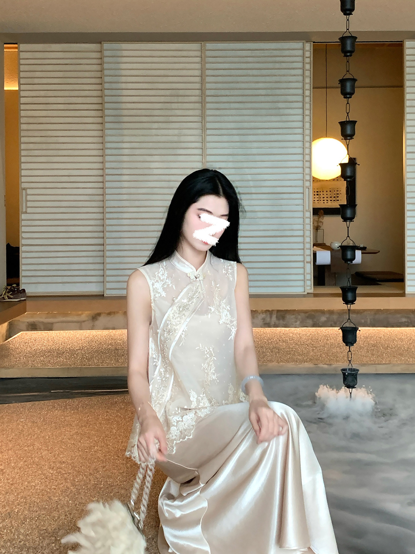 Áo vest gile nữ không tay phong cách Trung Hoa mới, thiết kế thêu ren lưới cao cấp — màu trắng ngà chi tiết 2