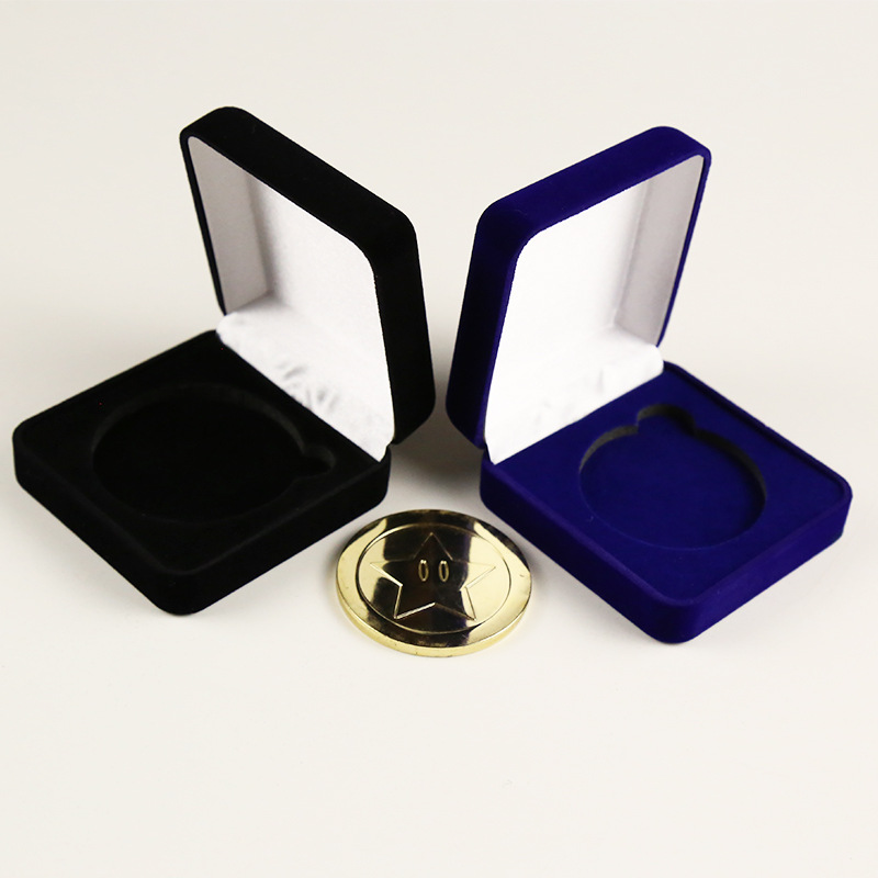金属纪念币奖牌包装盒 圆角绒布翻盖徽章展示盒子 品质首饰收纳盒