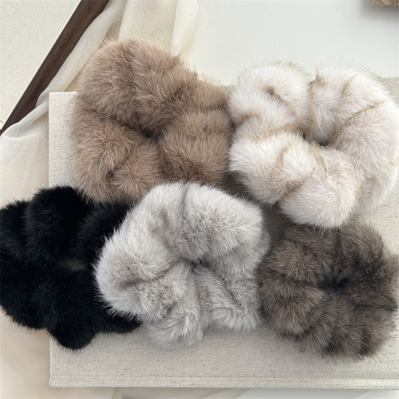 Dolce e morbido peluche di alta qualità con intestino crasso, testa a forma di palla, semplice copricapo da donna, elastico, resistente, accessori per capelli_voghion.com