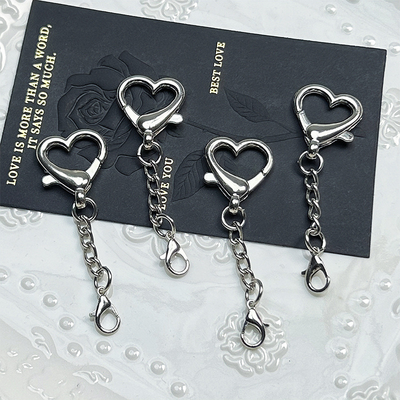 Heart-Shaped Metal Chain with Lobster Clasp, DIY Handmade Bead Art Doll Pendant Accessories Heart-Shaped Metal Chain with Lobster Clasp, DIY Handmade Bead Art Doll Pendant Accessories