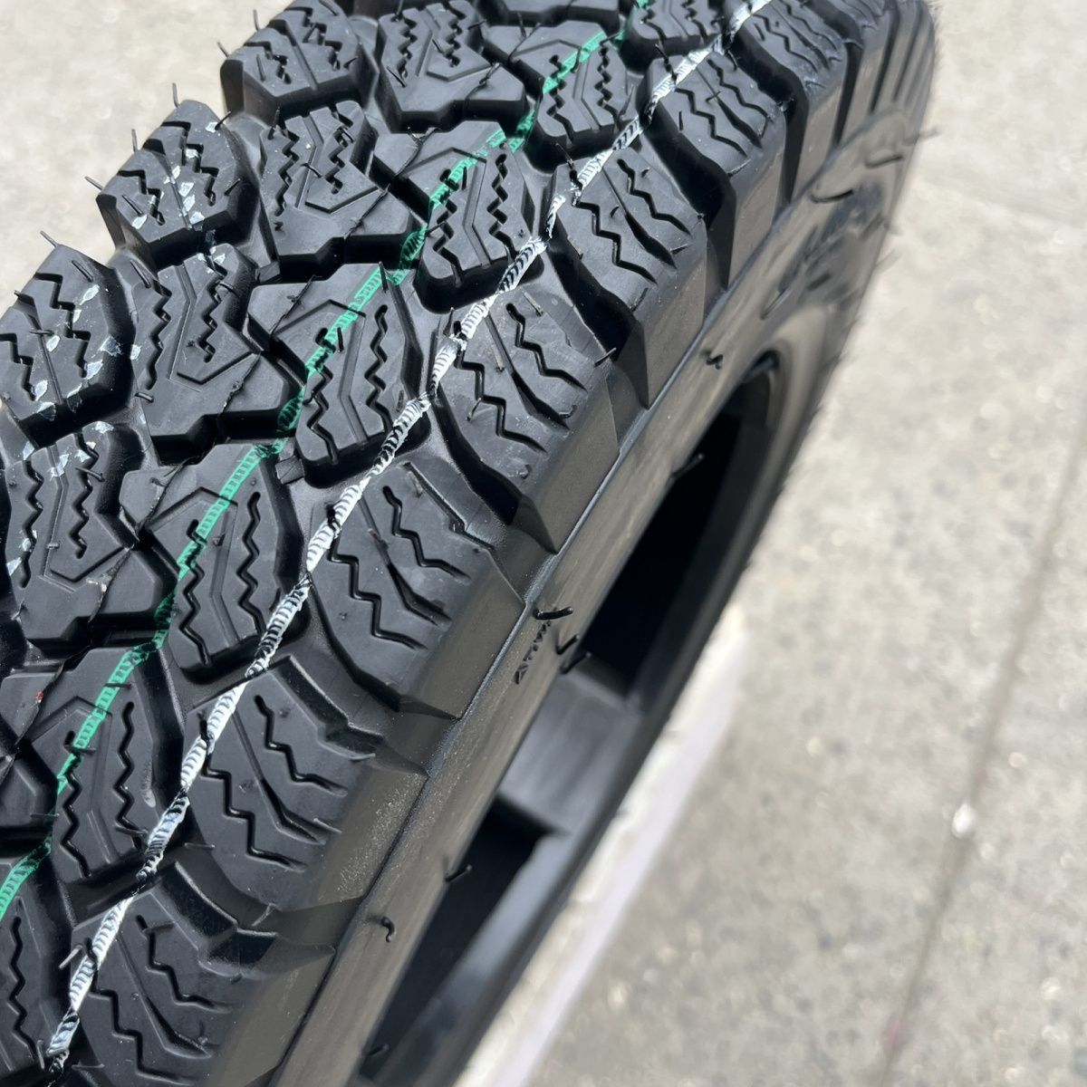 Tricycle tire electric tricycle tire outer tire 300/4.00/4.50/5.00-12 thickened load tire