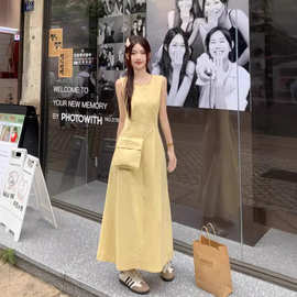 清纯温柔无袖黄色连衣裙女夏季春日韩版圆领收腰显瘦a字背心长裙