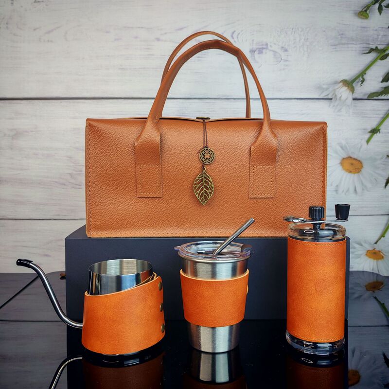 Outdoor Hand-Brewed Coffee Pot Set, Business Gift, Customized Coffee Cup, Hand-Cranked Coffee Grinder as a Souvenir for Customers Outdoor Hand-Brewed Coffee Pot Set, Business Gift, Customized Coffee Cup, Hand-Cranked Coffee Grinder as a Souvenir for Customers