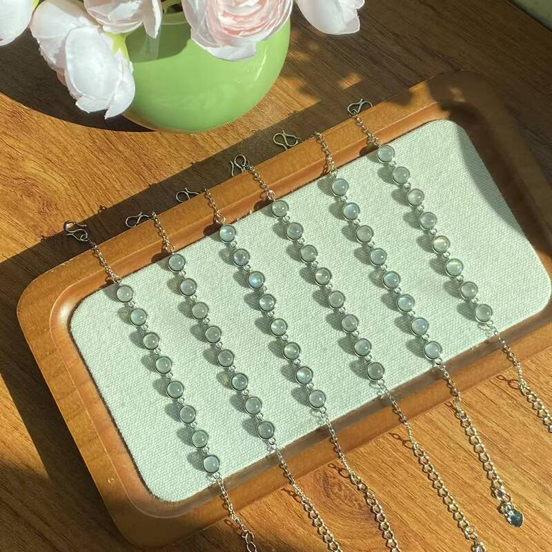 Natural Gray Moonlight Bracelet, Sparkling and Beautiful, Niche for Daily Wear