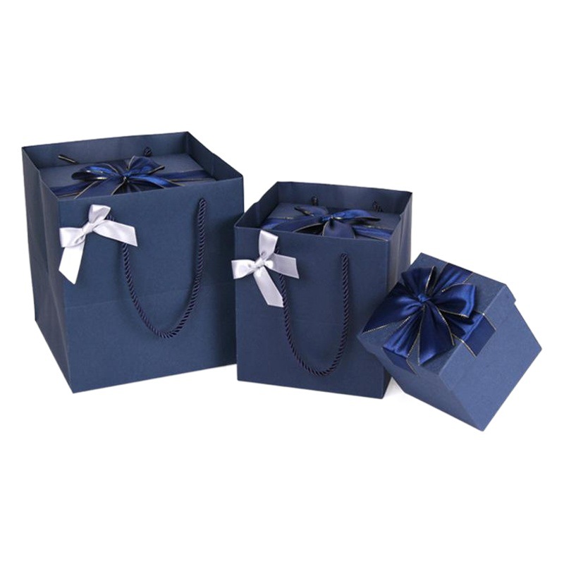 Fabricante en stock Caja de regalo cuadrada caja de regalo azul Grande Tapa arco caja de regalo de cumpleaños