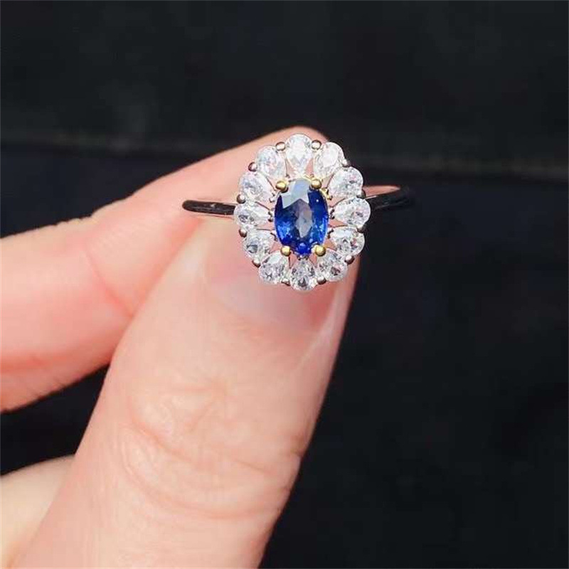 Golden white sapphire universal ring with stone jade