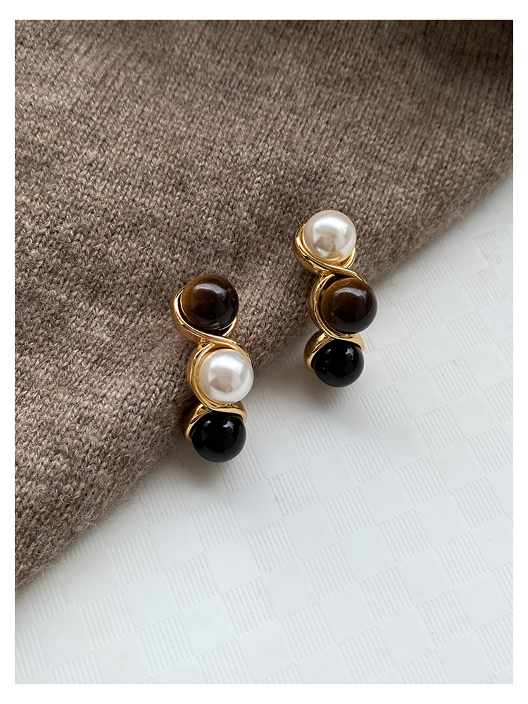 1 Pair Simple Style Geometric Inlay Brass Artificial Pearls Agate Tiger Eye Ear Studs display picture 5