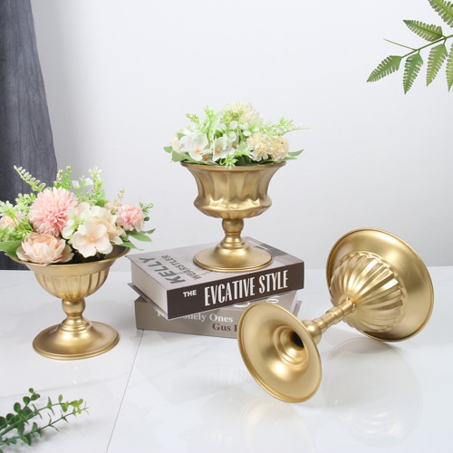 European iron golden flowerpot wholesale Amazon foreign trade retro flower arrangement wedding decoration dried flower vase ornaments