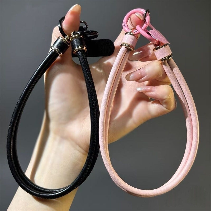 Simple and Stylish Mobile Phone Lanyard, Leather Short Wrist Strap, Durable Anti-Loss Phone Chain Simple and Stylish Mobile Phone Lanyard, Leather Short Wrist Strap, Durable Anti-Loss Phone Chain