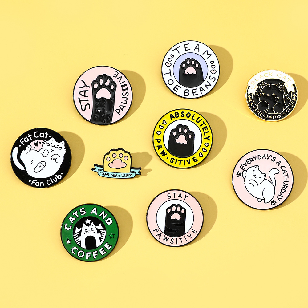 Gato gordo lindo gato broche europeo y americano gato de dibujos animados garra dedo del pie equipo oean esmalte pin ropa Accesorios