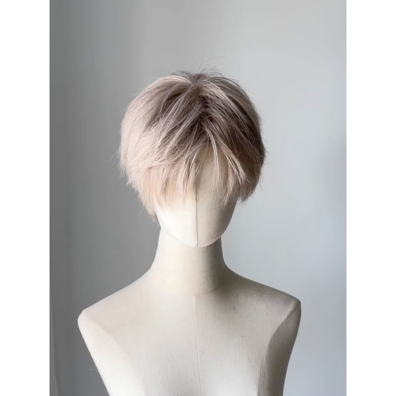 Koni w stylu koreańskim krótka blond peruka dla mężczyzn i kobiet, realistyczne mikro rozstanie, wszechstronna peruka do cosplay na całą głowę
