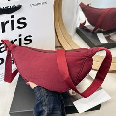 優家の試着室の同じタイプの女性の斜めショルダーバッグの赤い本のナイロンのギョーザの学生のショルダーバッグの布バッグの工場の商品の供給源