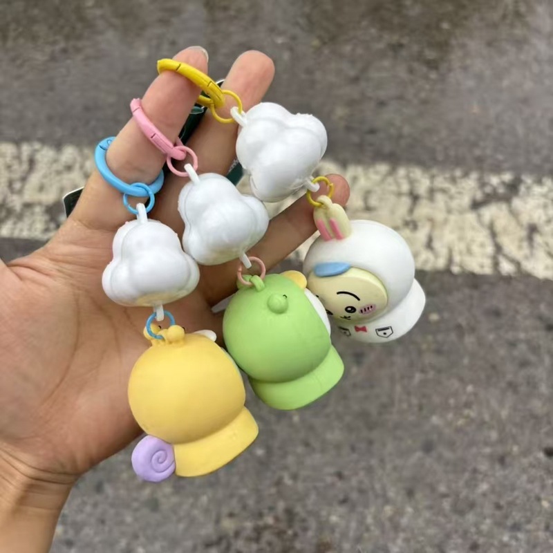 吉伊雨衣系列发光挂件夏日乌云可爱雨衣挂件乌萨奇云朵卡哇伊|undefined