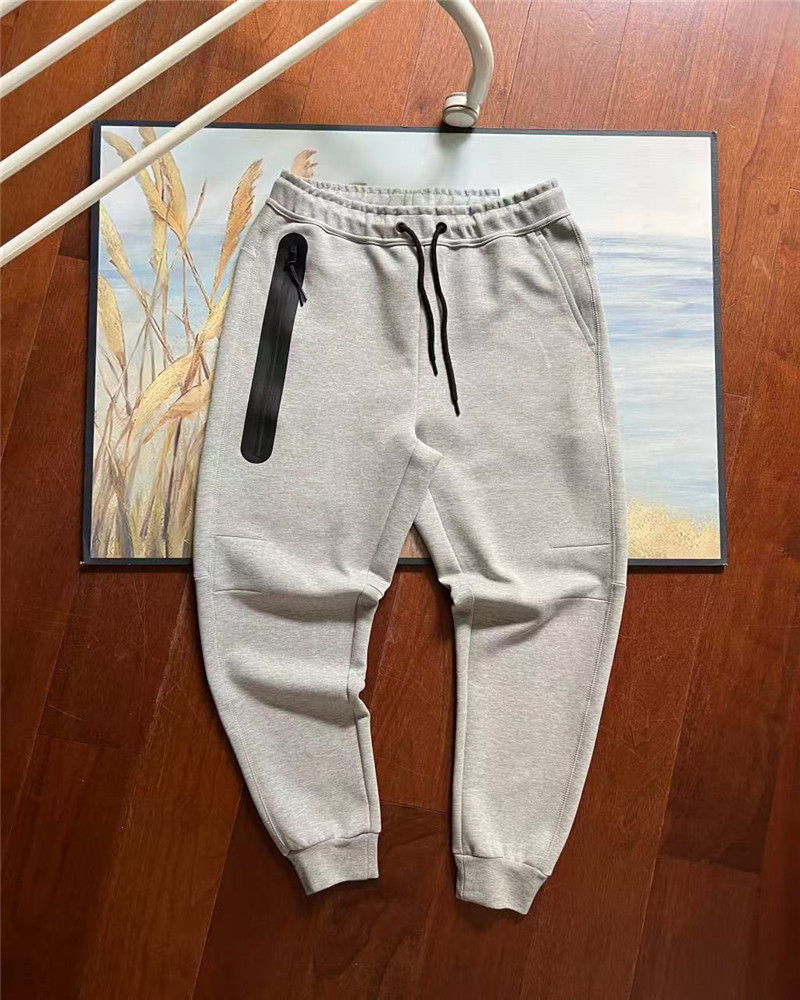 회색 바지