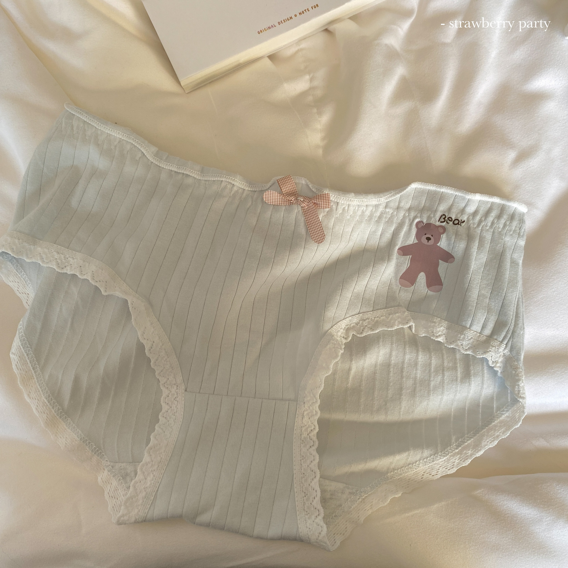 ふわふわしたミルク熊日本式かわいい少女風下着女子綿中腰通気綿三角パンツ