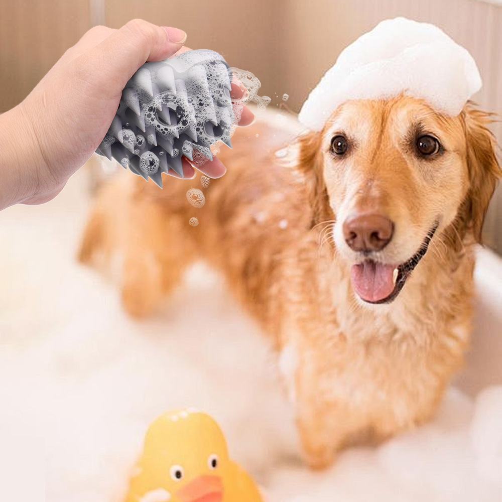 Productos de limpieza para mascotas transfronterizos Baño de perros Baño de gatos Cepillo de baño de silicona suave de doble uso húmedo y seco Cepillo para mascotas