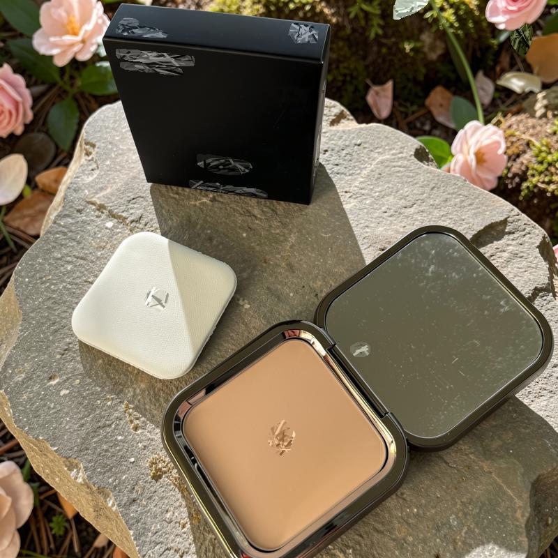 Easy-to-use concealer, dual-use for dry and wet application, long-lasting makeup setting powder, refreshing matte finish, moisturizing, delicate and oil-controlling