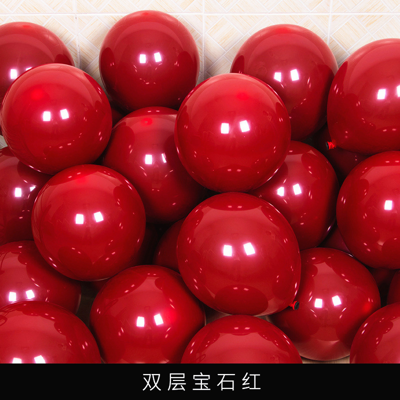 宝石の赤い金色の風船は結婚の誕生日のパーティーの開業周年の祝典のシーンの雰囲気の配置の用品を飾ります。|undefined