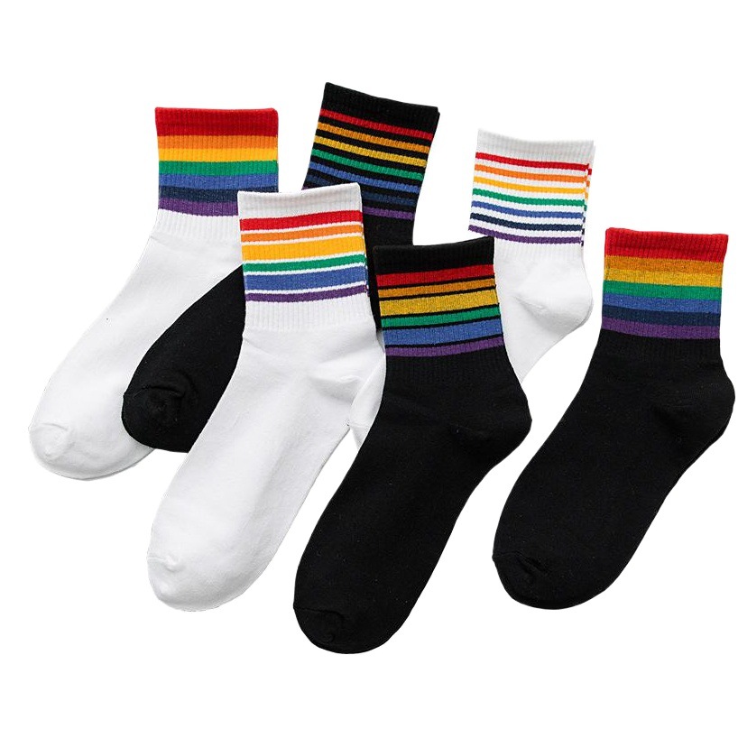 Calcetines de media pantorrilla calcetines largos de mujer Otoño e Invierno Calcetines largos de rayas calcetines de arco iris Calle japonesa ins calcetines de algodón altos de moda para mujer