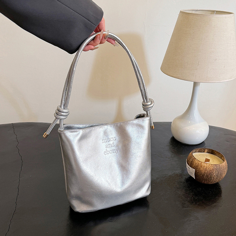 Korean Style Simple Casual Women's Underarm Bag, High-End Pu Handbag, Exquisite High-End Commuter Shoulder Bag Wholesale Korean Style Simple Casual Women's Underarm Bag, High-End Pu Handbag, Exquisite High-End Commuter Shoulder Bag Wholesale