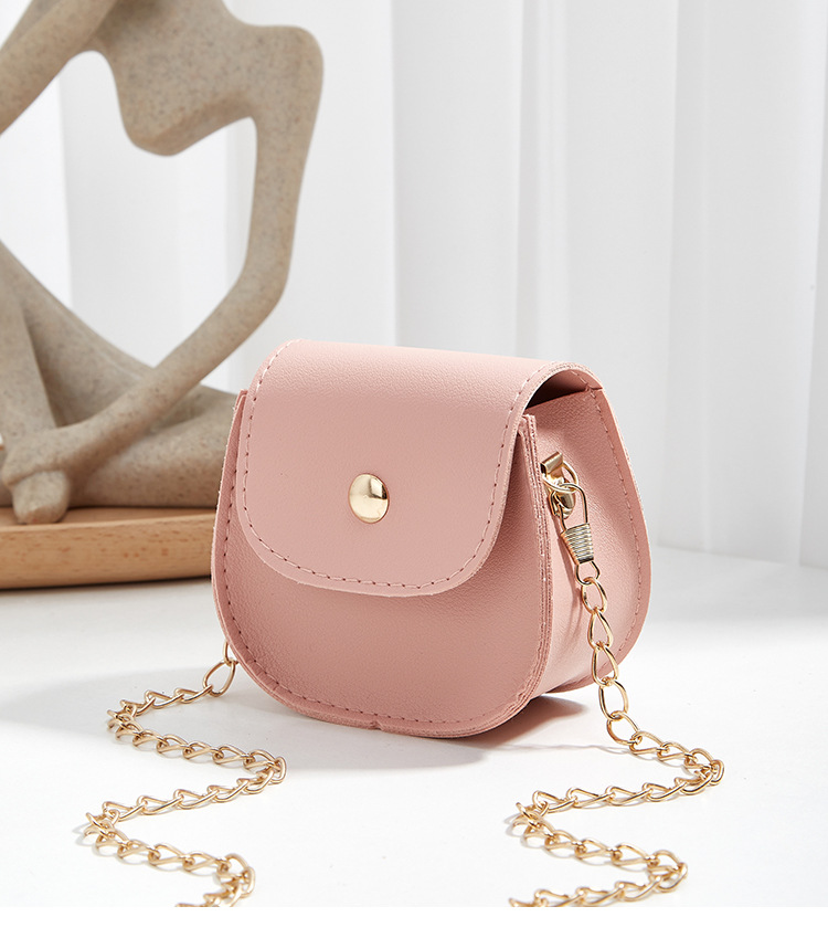 Women's Pu Leather Solid Color Basic Square Buckle Shoulder Bag display picture 4