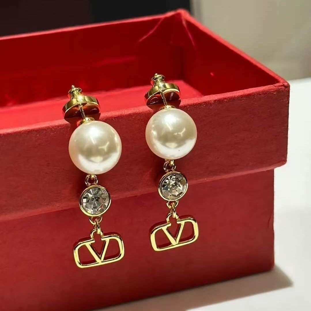 Warren's Rhinestone Pearl Mid-Length Pendant V Letter Earrings for Women, Fashionable and Versatile High-End Earrings Factory Direct Sale