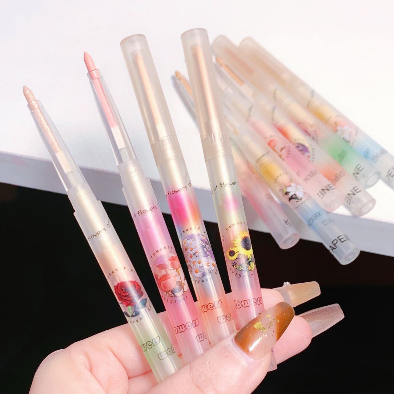 KAPEINE flores acostado pluma de gusano de seda resaltar sombra pluma nacarado mate impermeable no floreciente delineador de ojos Flash Brillo