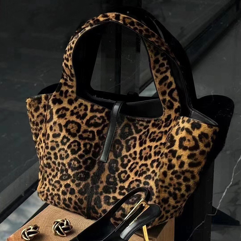 Borsa a mano casual e versatile con stampa leopardata dell'influencer di Instagram, borsa a tracolla da donna, nuovo modello 2024_voghion.com