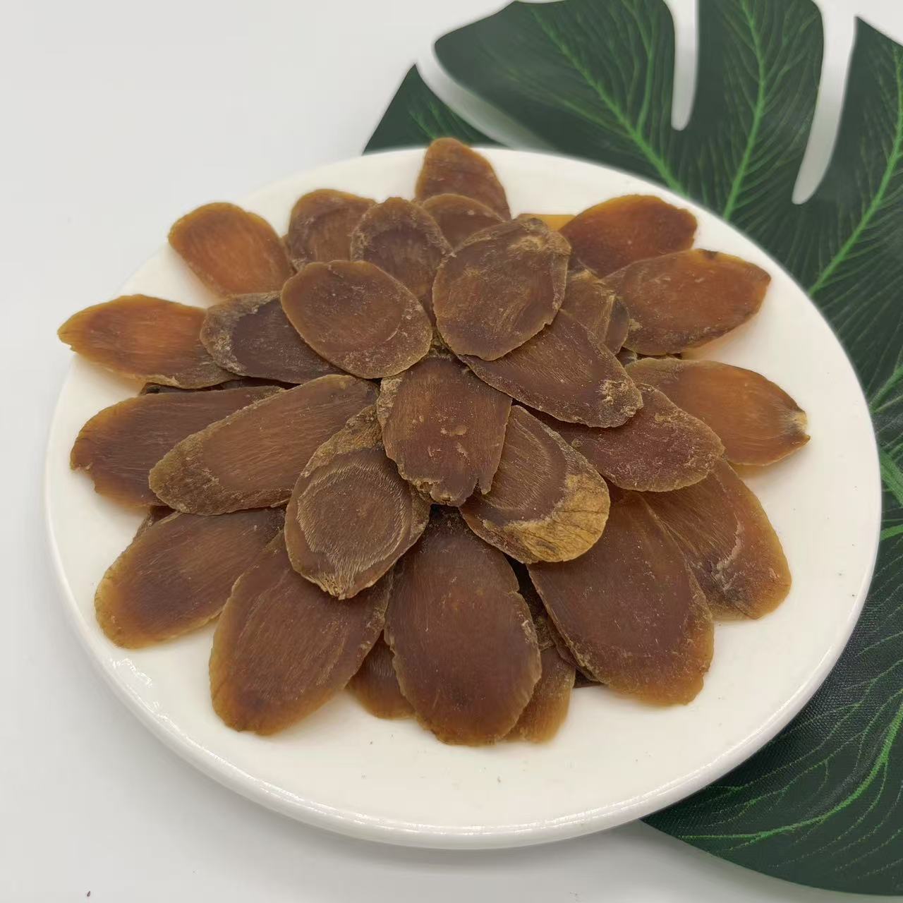 Red Ginseng Slices Hong Shen 500g Bulk Dried Panax Ginseng Root for Tea Soup and Culinary Use quality and texture