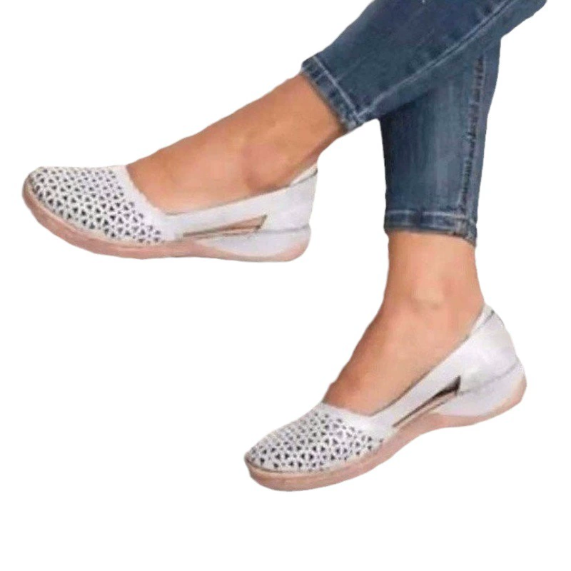 2023 Летние повседневные сандалии больших размеров для внешней торговли, женская обувь, европейские и американские полые однотонные одинарные туфли на танкетке, модные Универсальные сандалии