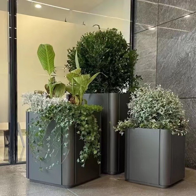 Outdoor flower box set, stainless steel courtyard partition flower trough, square flower bed, metal wrought iron flower pot, courtyard flower box Outdoor flower box set, stainless steel courtyard partition flower trough, square flower bed, metal wrought iron flower pot, courtyard flower box