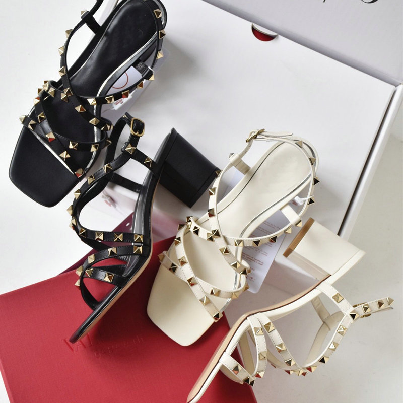 Summer elegant sexy universal sandals with studs heels
