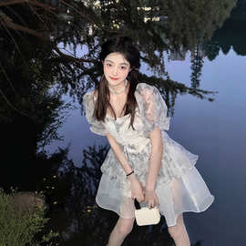 法式小个子收腰超仙女甜美在逃公主裙夏季别致绝美蓬蓬连衣裙独特