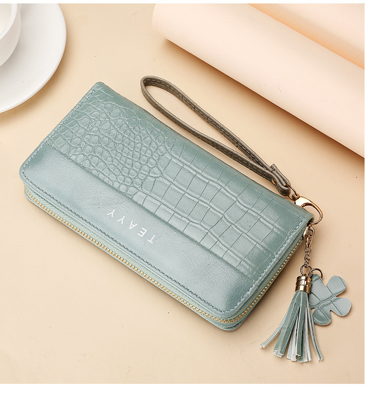 Women's Letter Solid Color Pu Leather Zipper Wallets display picture 5