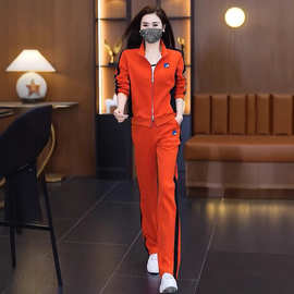 潮流喜庆流行运动风套装2025新款红色拉链开衫减龄卫衣女装两件套