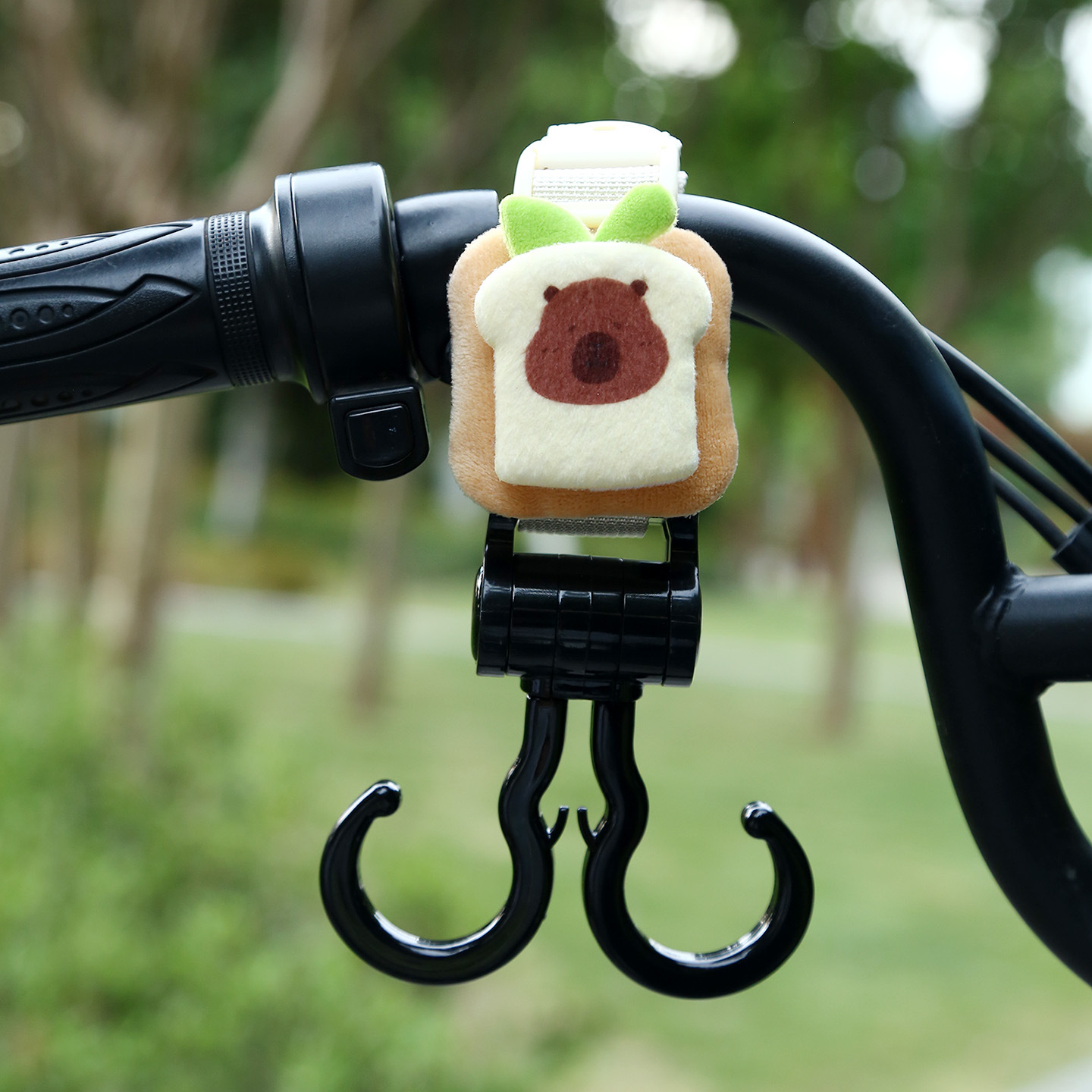 Load-Bearing Stroller — Universal Other Electric Vehicle Accessories - beige-double-hook-bread-bear-plush-short-22cm