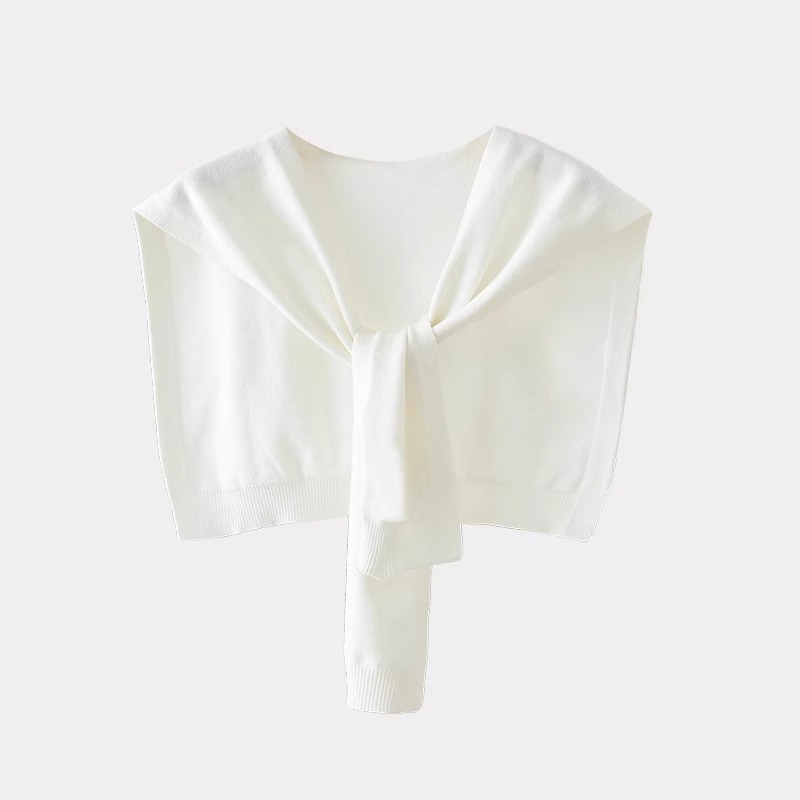 Pequeña capa de punto para mujeres de verano con primavera y otoño nuevo cardigan protector solar hombro delgado capa roja elegante