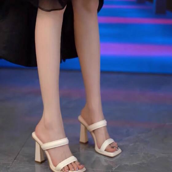 Giant White Simple Thin-heeled Sandals and Slippers for Celebrity Summer New Style Fairy Outer Wear Square-heeled Feeling Comfortable High-heeled Slippers