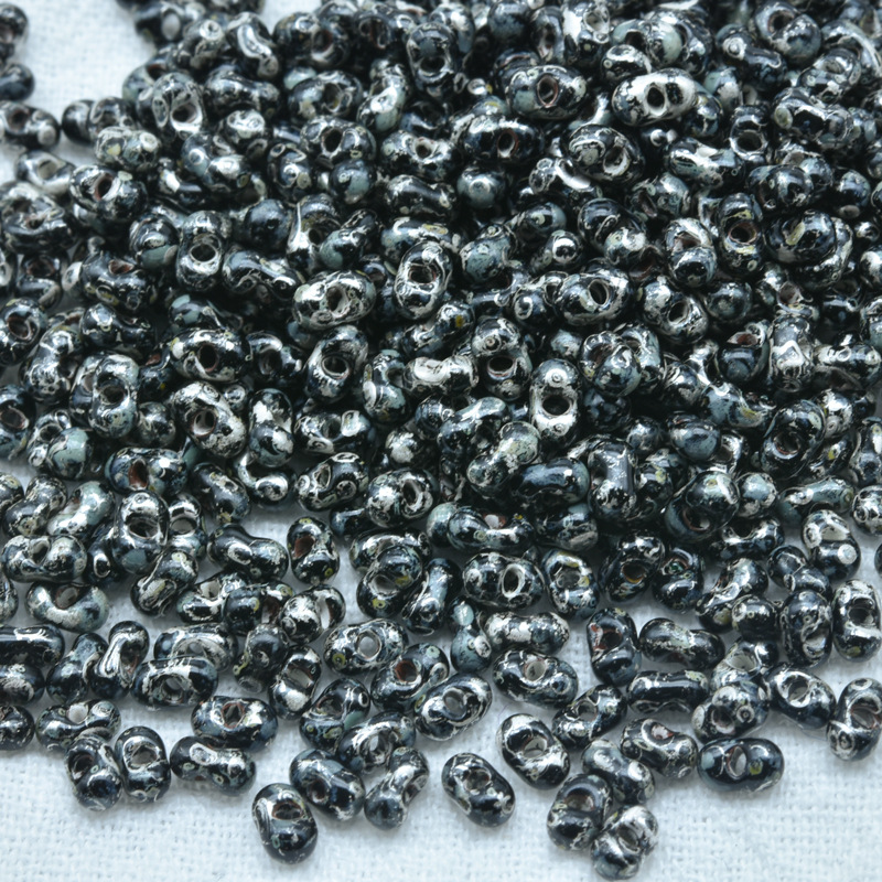 (2개) 2024 새로운 체코 유리 구슬 PRECIOSA 유리 땅콩 구슬 2*4MM 500G 포장 DIY 액세서리