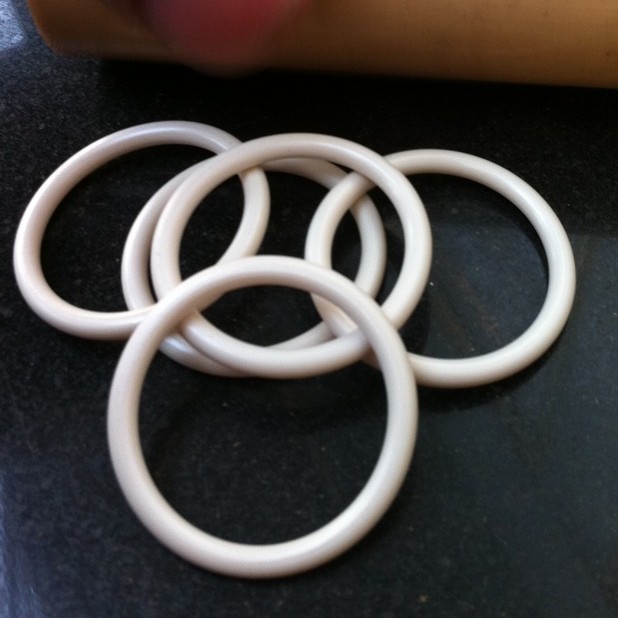 PEEKO形圈 耐高温O形圈 耐压O形圈 耐磨O形圈 26*32  外径32*3