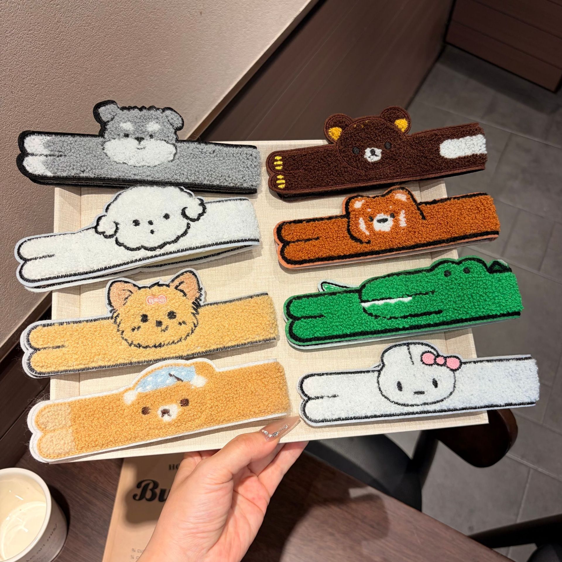Children's Long Cartoon Magic Hairband for Girls, Cute Plush Animal Hairband, Baby Head Accessory