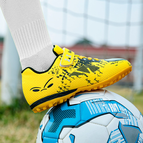 New children's football shoes Velcro-free lace-up sports shoes tf broken nail training shoes primary school growth nail sneakers batch