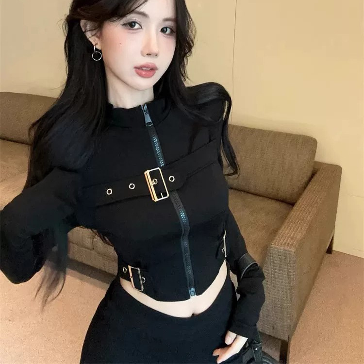 Black High-End Niche Style Long-Sleeve T-Shirt for Women, Autumn and Winter, with Metal Buckle Straps, Stand-Up Collar, and Zipper, Suitable as a Base Layer