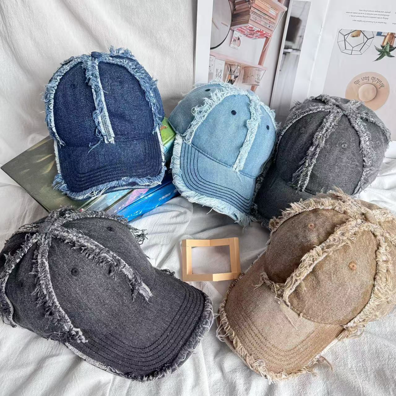 Retro fashionable Japanese denim hat solar-powered