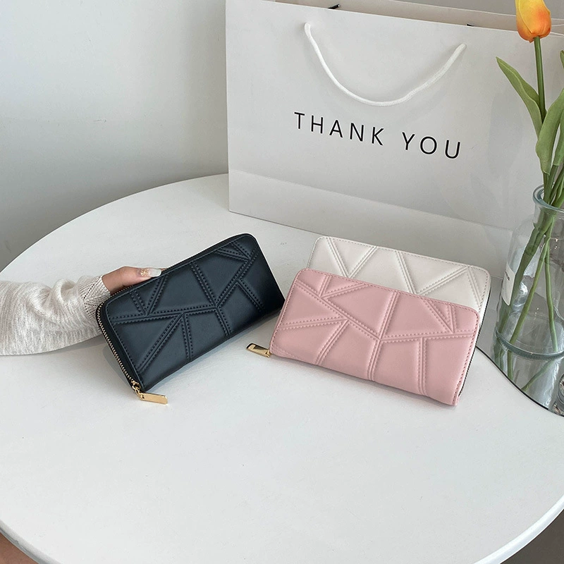 Long wallet, chain with zipper, fashionable polyurethane small clutch bag, mid-length, European style