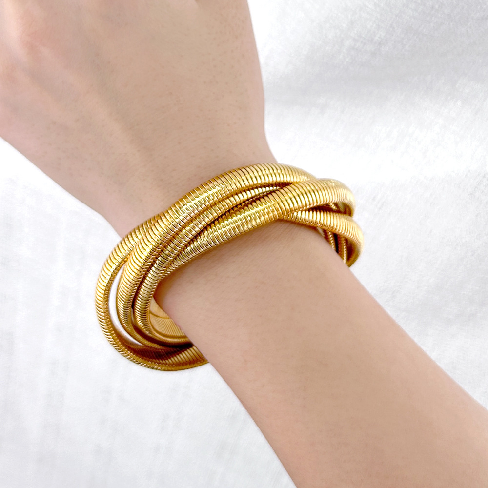 De alta calidad punk estilo apilado de múltiples capas pulsera chapado en oro de acero inoxidable elástico nueva moda pulsera joyería femenina